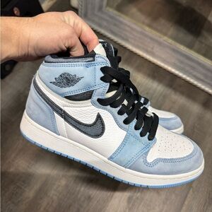 Nike Air Jordan 1 Retro‎ High OG "University Blue" sneaker